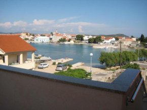 Отель Apartments Jakovčev  Бетина